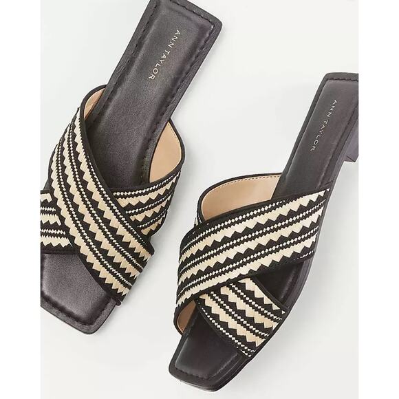 Ann Taylor Women's Flats Woven Straw Crossover Slide Sandals - Size 7 New - Picture 2 of 10